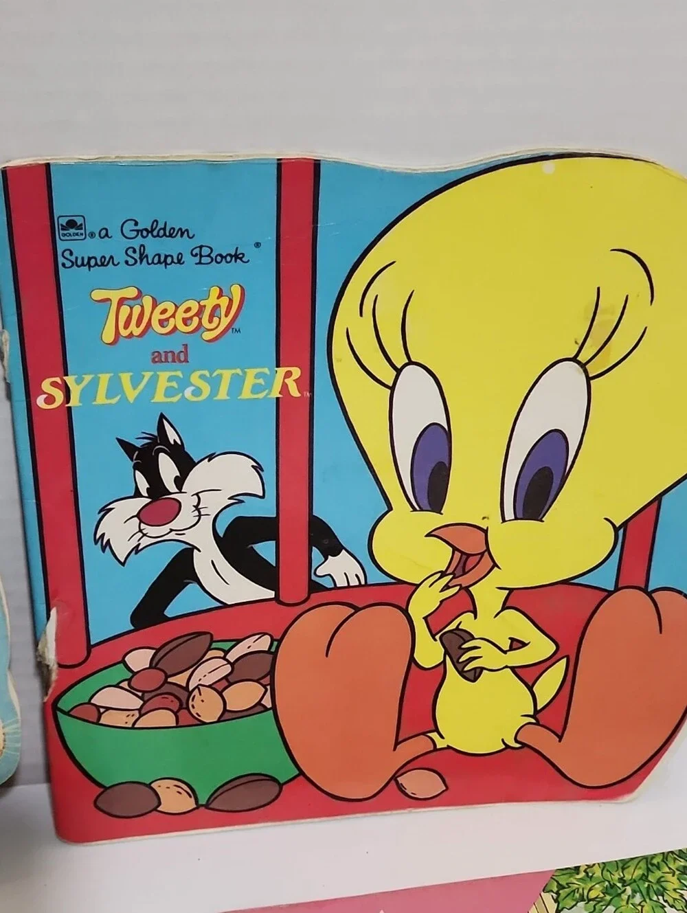 Lot of 8 VINTAGE Golden Shape Books & Look look books Tweety, Duck Tootle & MORE